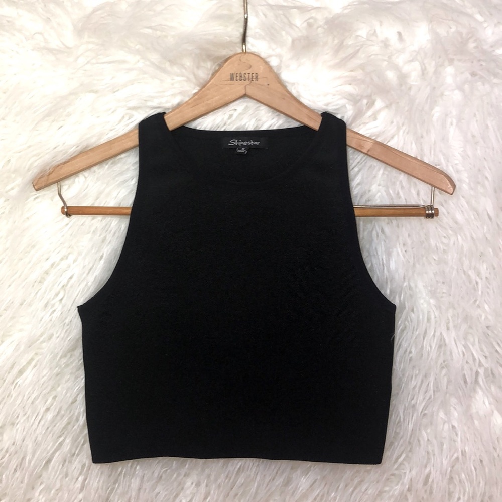 black crop top